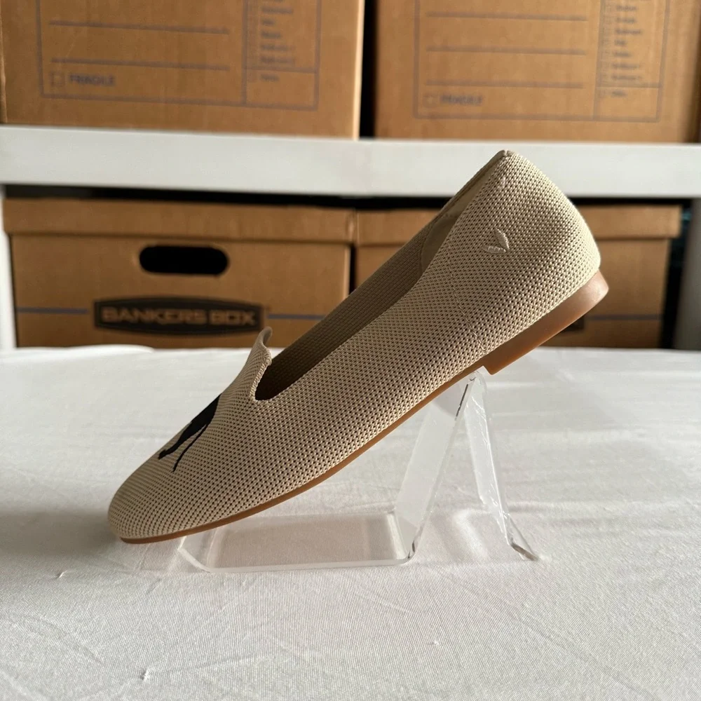 Vivaia Audrey Round Toe Embroidered Dog Slip On Flats Loafers US 5.5 EU 35.5